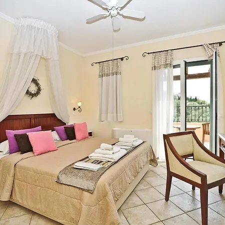 Sleeps 8 Air Con Wifi *